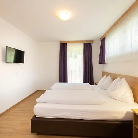 Appartement Gaestehaus Egger 205-4 *